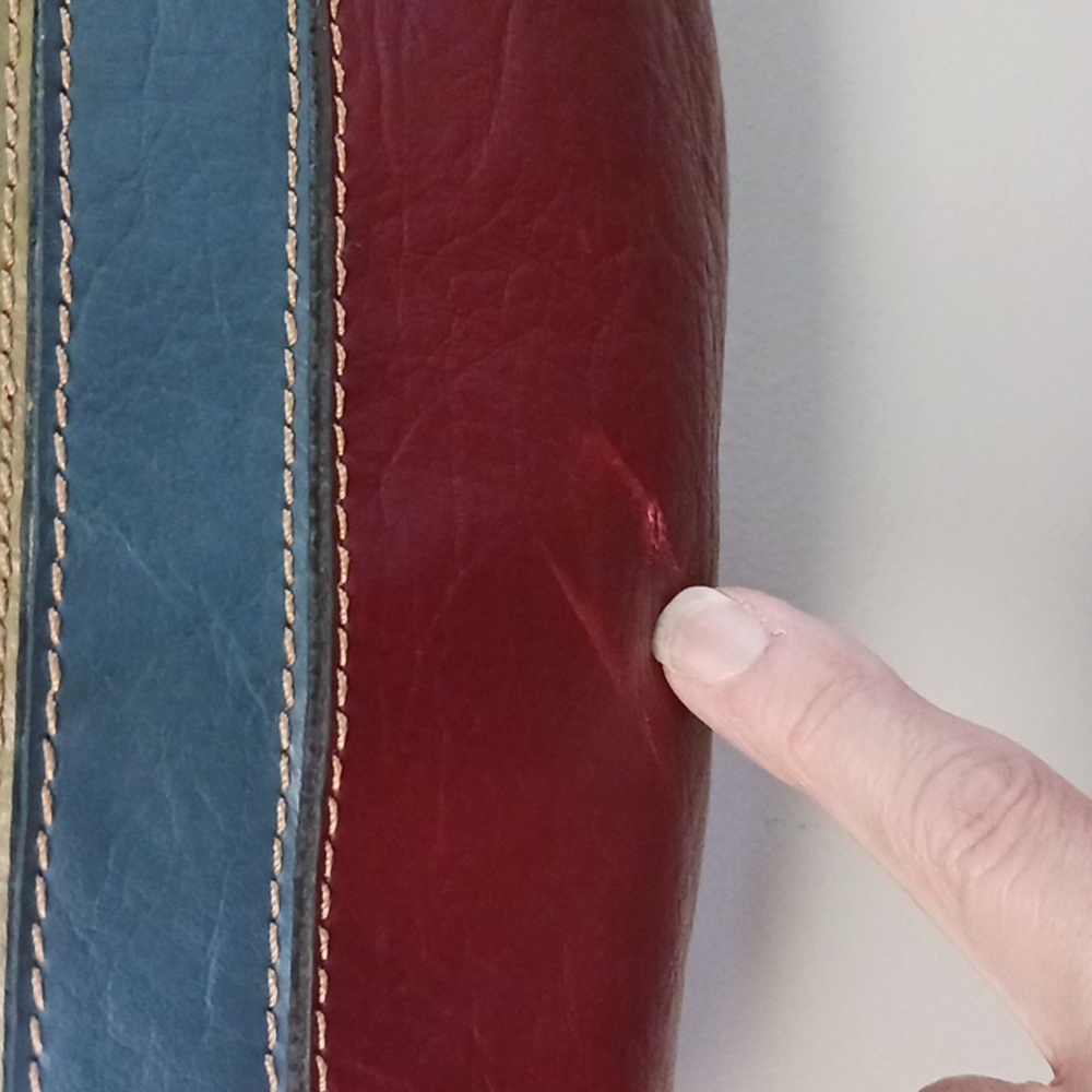 Liz & Co. Striped Vegan Leather Crossbody Bag - Picture 12 of 16